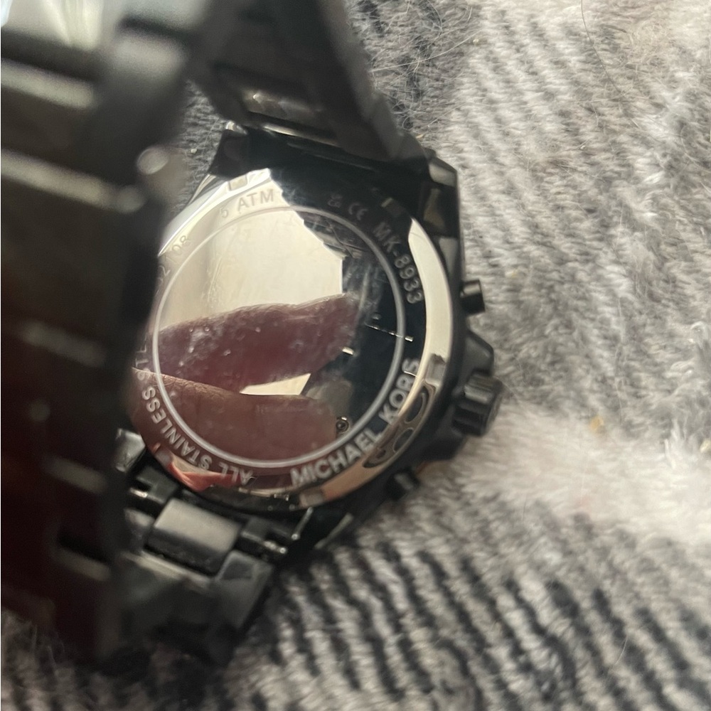💎🎁 MICHAEL KORS Black and Gold Chronograph Watch Unisex - Picture 10 of 10